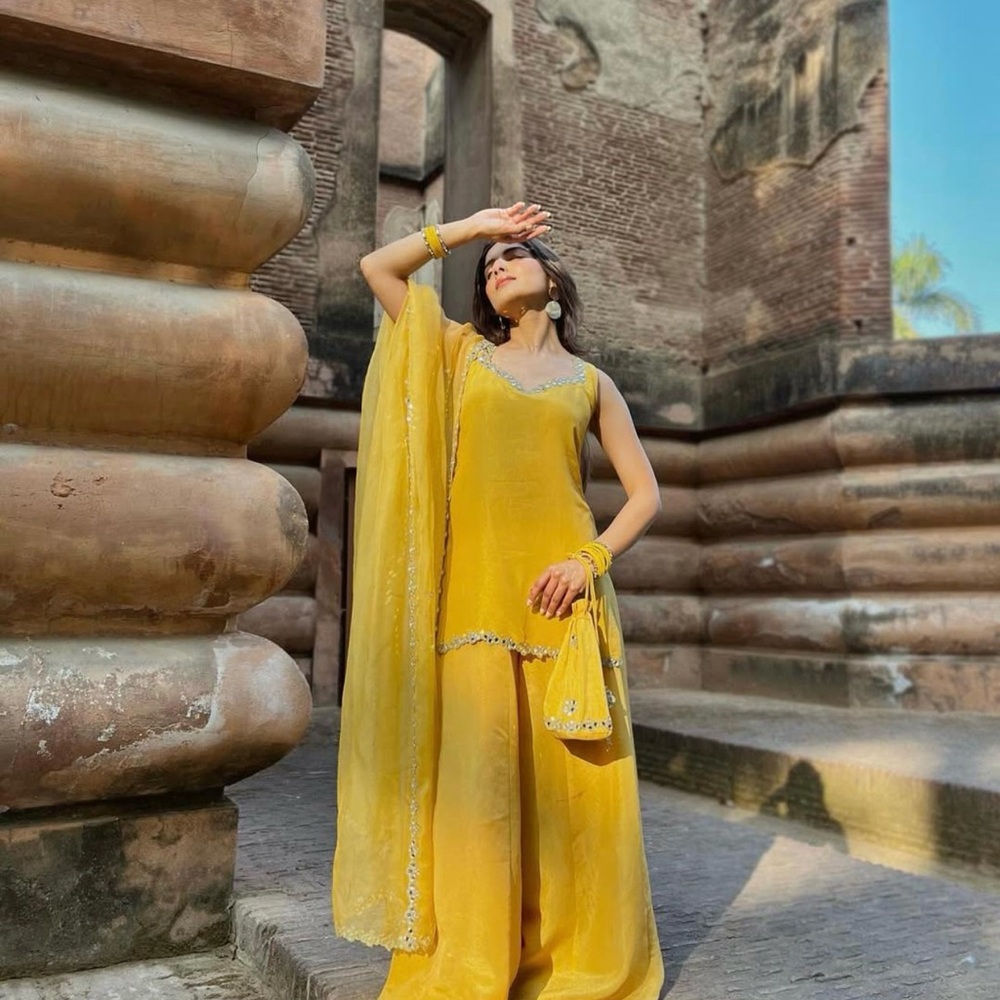 Elegant Yellow Wedding Dress